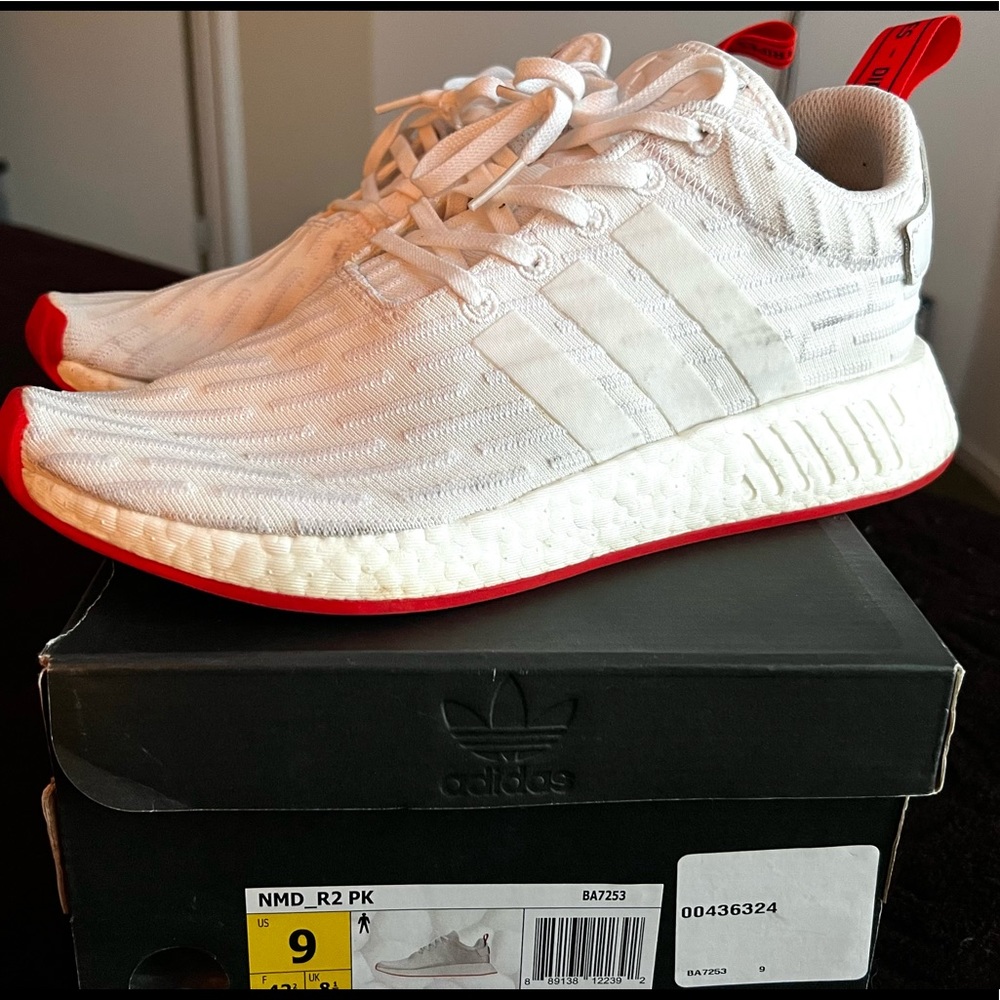 adidas NMD R2 Size 9